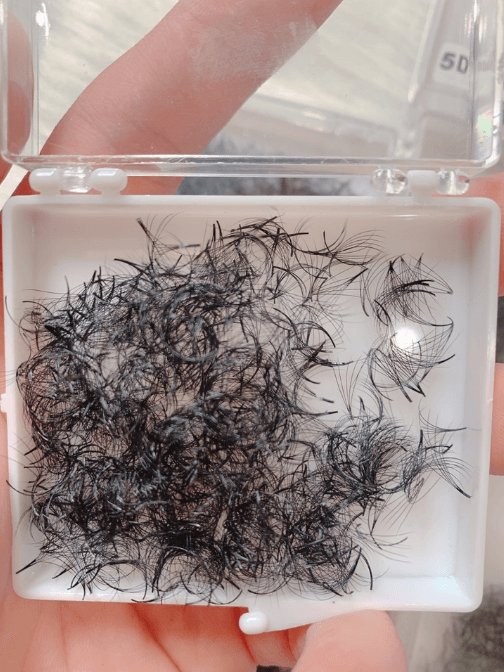 For Yize Wispy Pro Premade Eyelash Extensions Pointy Base Volume Fans with CC Curl Cashmere 300 500 1000 Loose Fans Packaged in Box