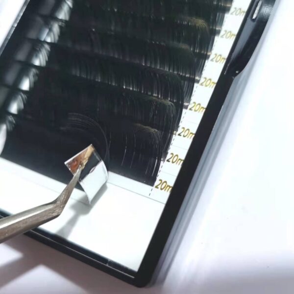 6L{8_A`5K@W}{)78$(3``X0 Wholesale Handmade Volume Lash Extensions Individual Trays | Private Label