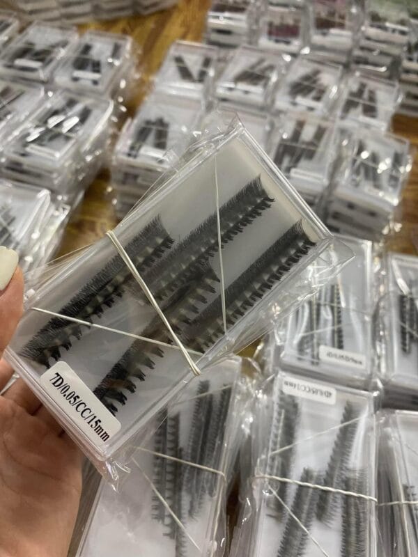 Wholesale Premade Volume Fans Eyelash Extensions Pointy Base 0.05mmThickness Handmade Korean PBT