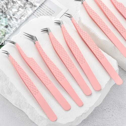 粉镊子主图1 Wholesale Professional Eyelash Extension Tweezers With Fiber-tipped Tips Customizable Logo For Eyelash Extension.